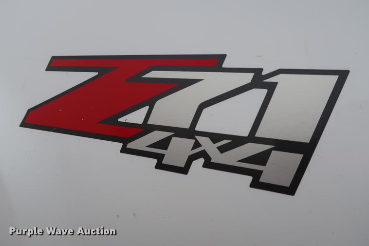 image for item DG3333 2012 GMC Sierra 2500HD SLT Z71 Crew Cab pickup truck