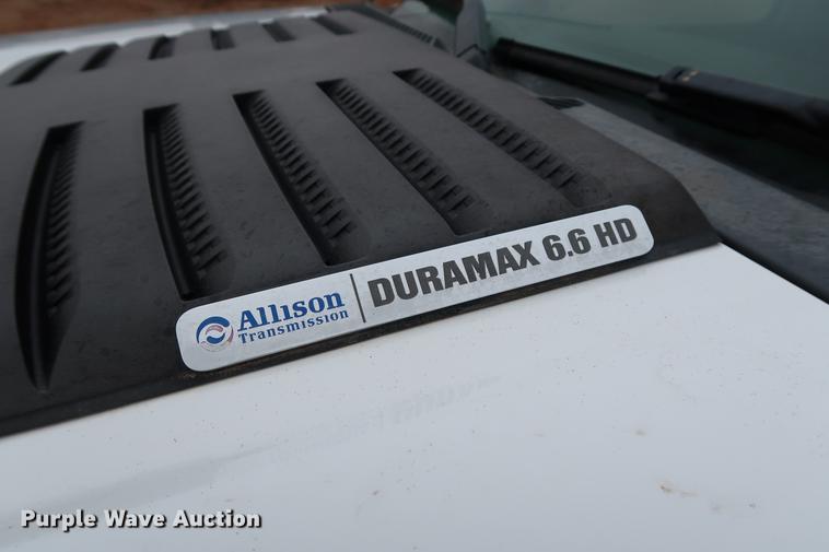 image for item DG3333 2012 GMC Sierra 2500HD SLT Z71 Crew Cab pickup truck