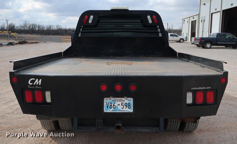 image for item DG3337 2008 Ford F550 XL Super Duty Crew Cab flatbed pickup truck