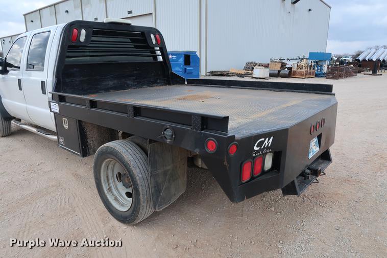 image for item DG3337 2008 Ford F550 XL Super Duty Crew Cab flatbed pickup truck