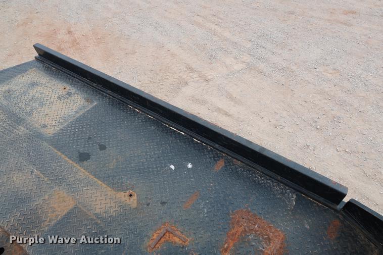 image for item DG3337 2008 Ford F550 XL Super Duty Crew Cab flatbed pickup truck