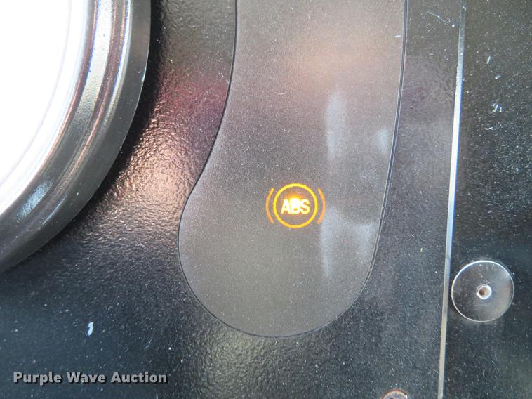 image for item DG3796 2003 Freightliner MT45 box truck