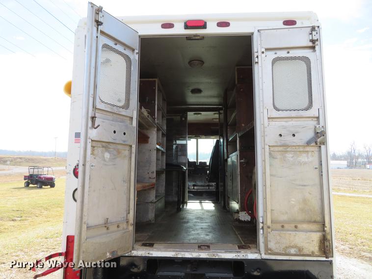 image for item DG3796 2003 Freightliner MT45 box truck