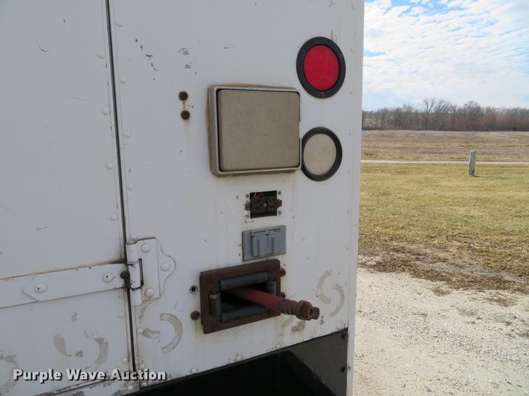 image for item DG3796 2003 Freightliner MT45 box truck