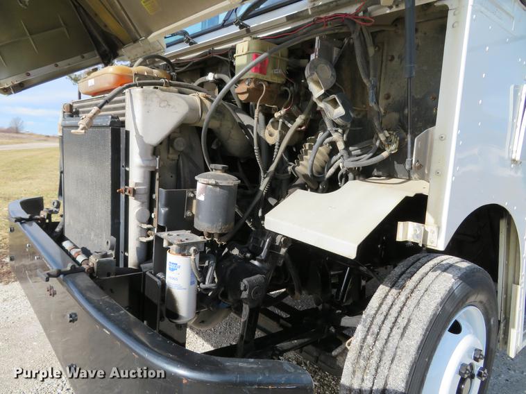 image for item DG3796 2003 Freightliner MT45 box truck