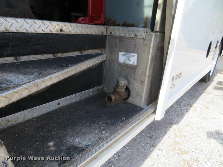 image for item DG3796 2003 Freightliner MT45 box truck