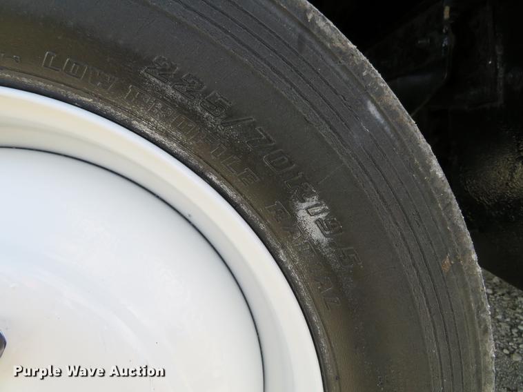 image for item DG3796 2003 Freightliner MT45 box truck