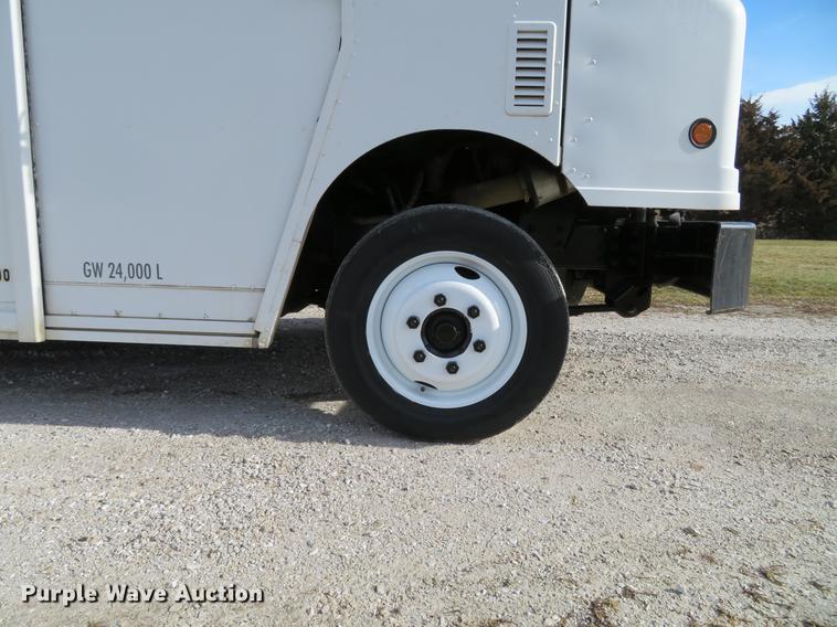 image for item DG3796 2003 Freightliner MT45 box truck