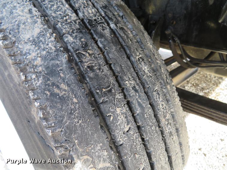 image for item DG3796 2003 Freightliner MT45 box truck