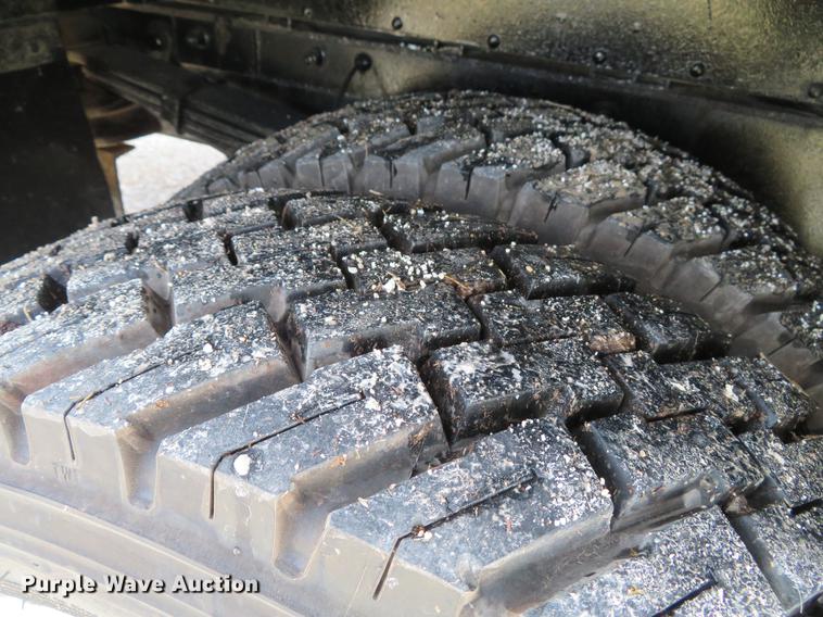 image for item DG3796 2003 Freightliner MT45 box truck