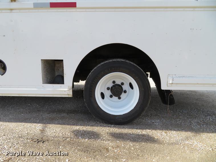 image for item DG3796 2003 Freightliner MT45 box truck