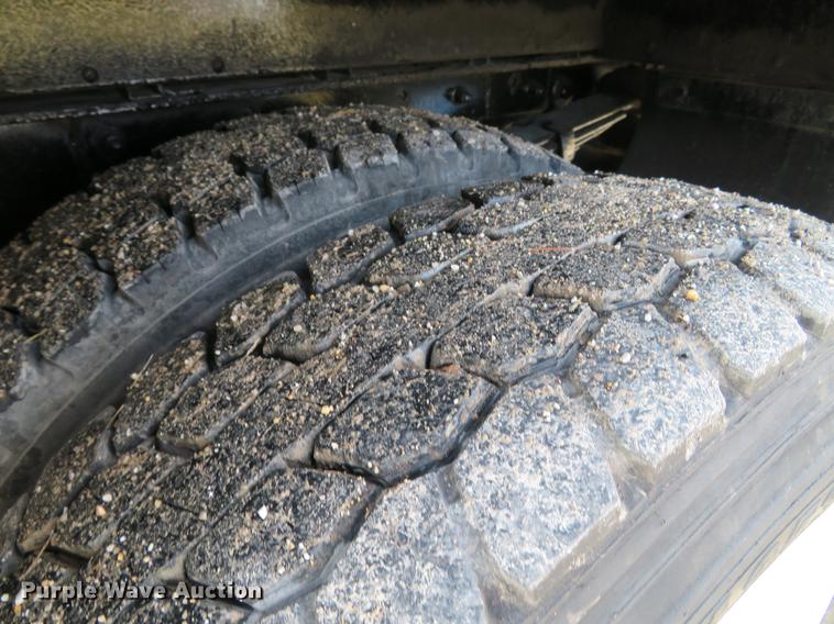 image for item DG3796 2003 Freightliner MT45 box truck