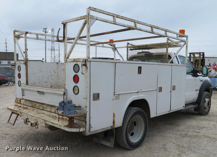 image for item DG3818 2007 Ford F550 Super Duty XL utility truck