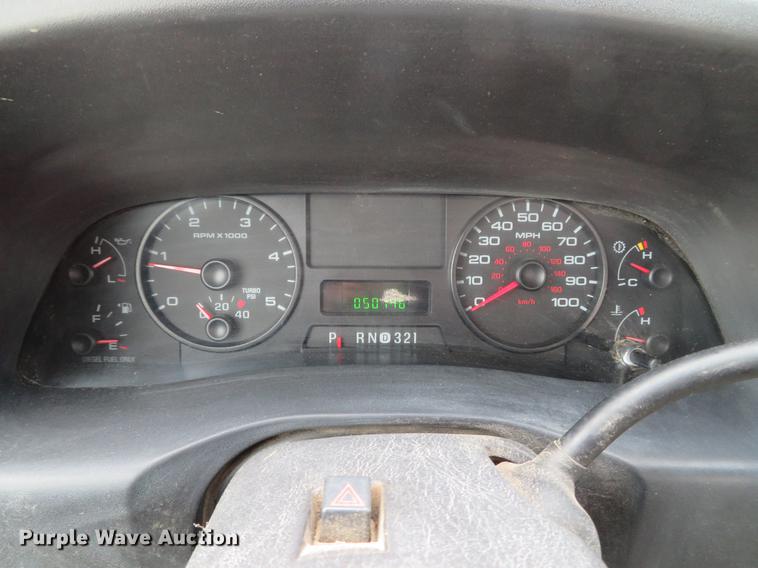 image for item DG3818 2007 Ford F550 Super Duty XL utility truck