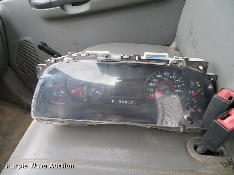 image for item DG3818 2007 Ford F550 Super Duty XL utility truck