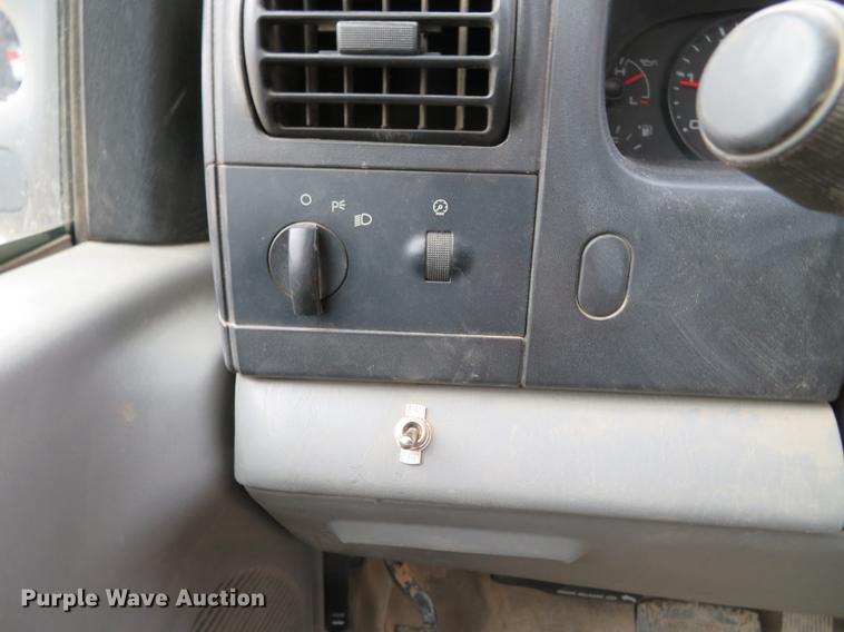 image for item DG3818 2007 Ford F550 Super Duty XL utility truck