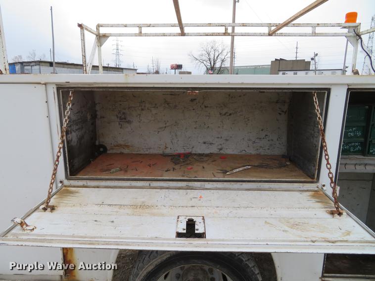 image for item DG3818 2007 Ford F550 Super Duty XL utility truck