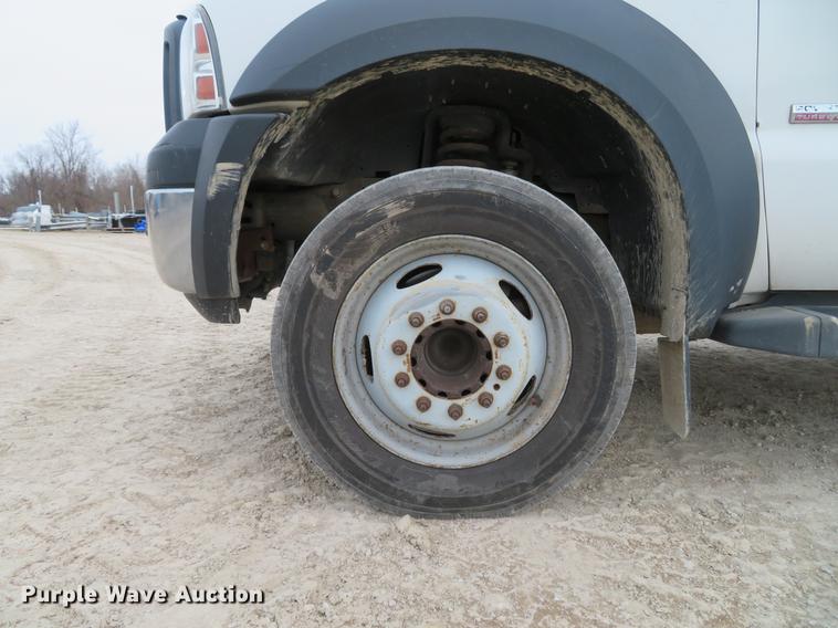 image for item DG3818 2007 Ford F550 Super Duty XL utility truck