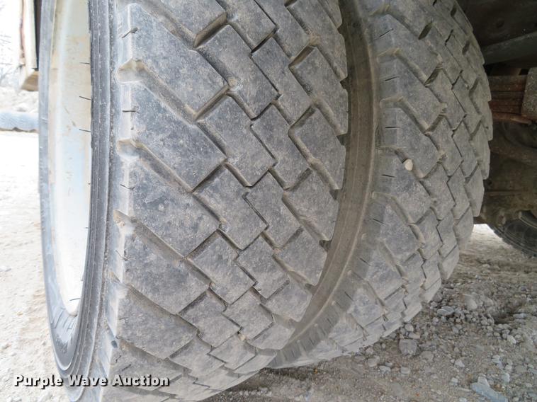 image for item DG3818 2007 Ford F550 Super Duty XL utility truck