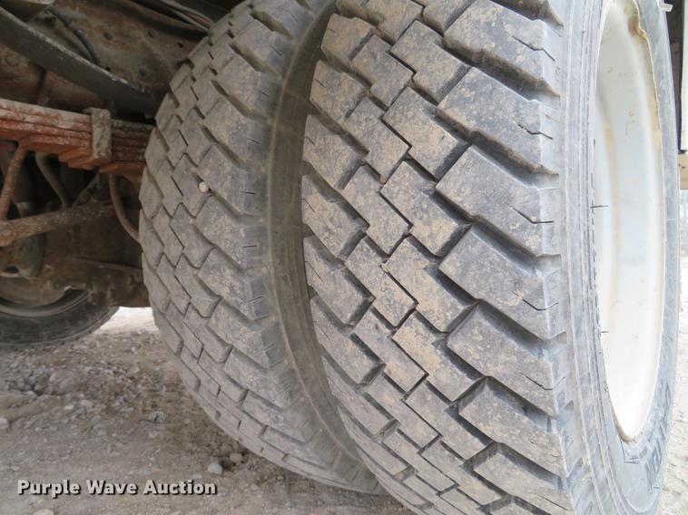 image for item DG3818 2007 Ford F550 Super Duty XL utility truck