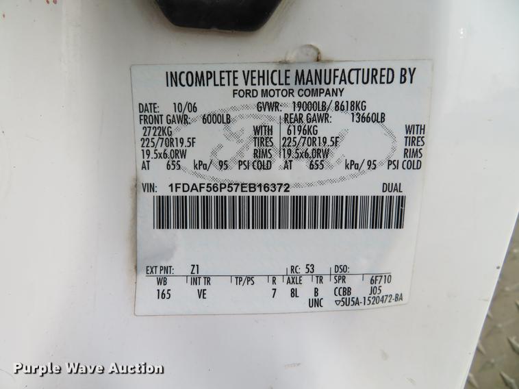 image for item DG3818 2007 Ford F550 Super Duty XL utility truck