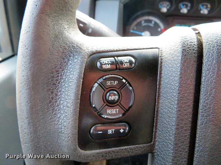 image for item DG3827 2011 Ford F250 Super Duty XL pickup truck