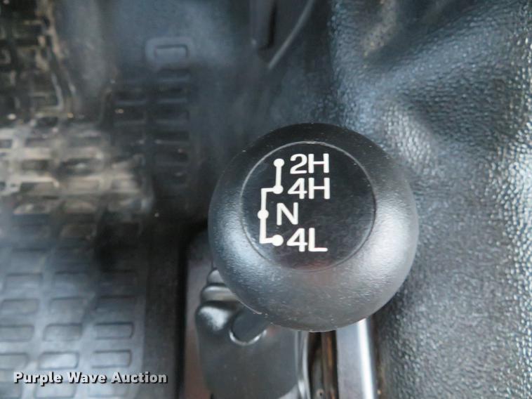 image for item DG3827 2011 Ford F250 Super Duty XL pickup truck