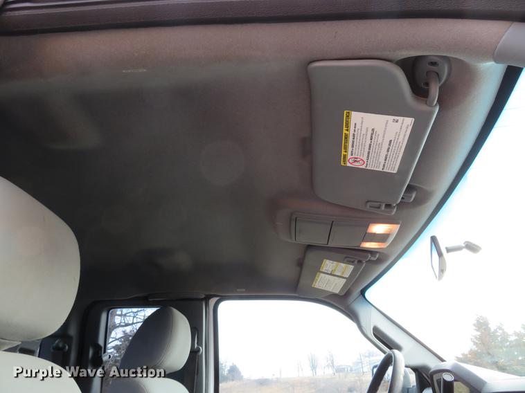 image for item DG3827 2011 Ford F250 Super Duty XL pickup truck