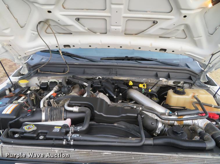 image for item DG3827 2011 Ford F250 Super Duty XL pickup truck