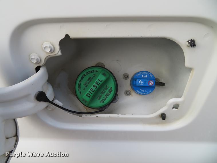 image for item DG3827 2011 Ford F250 Super Duty XL pickup truck