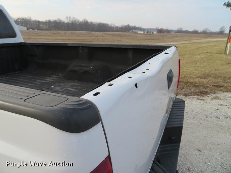 image for item DG3827 2011 Ford F250 Super Duty XL pickup truck