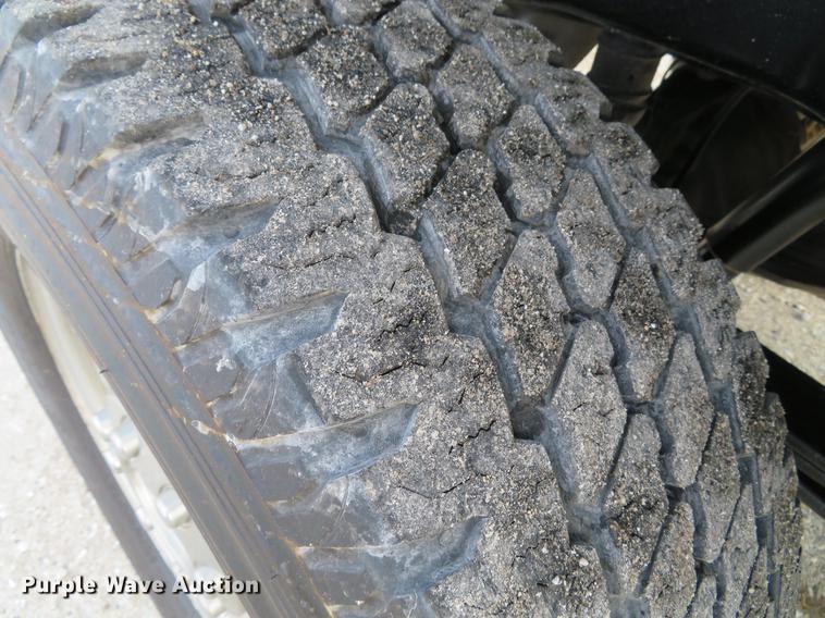 image for item DG3827 2011 Ford F250 Super Duty XL pickup truck