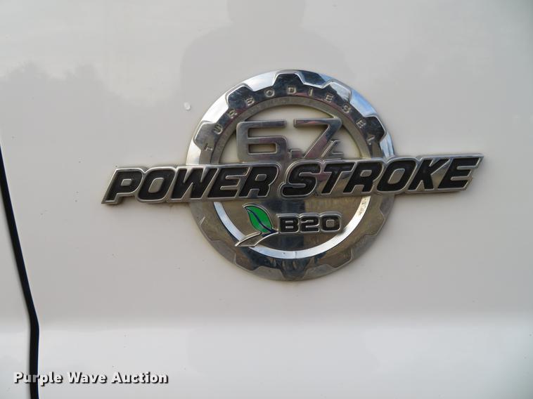 image for item DG3827 2011 Ford F250 Super Duty XL pickup truck