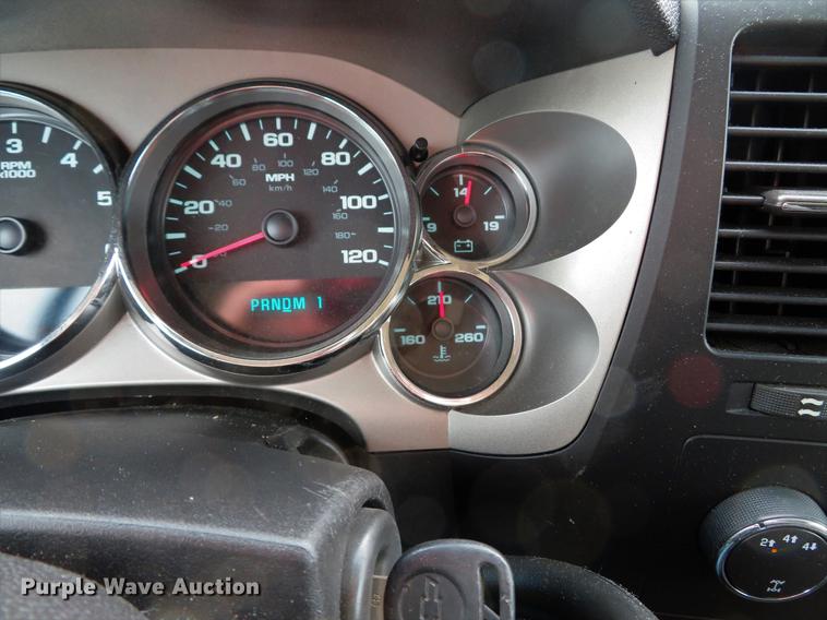 image for item DG3828 2010 Chevrolet Silverado 2500HD Crew Cab pickup truck
