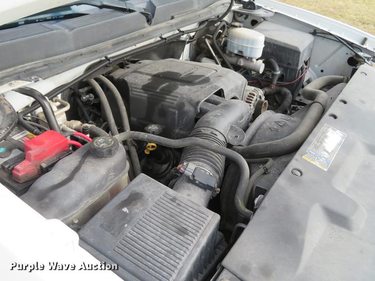 image for item DG3828 2010 Chevrolet Silverado 2500HD Crew Cab pickup truck