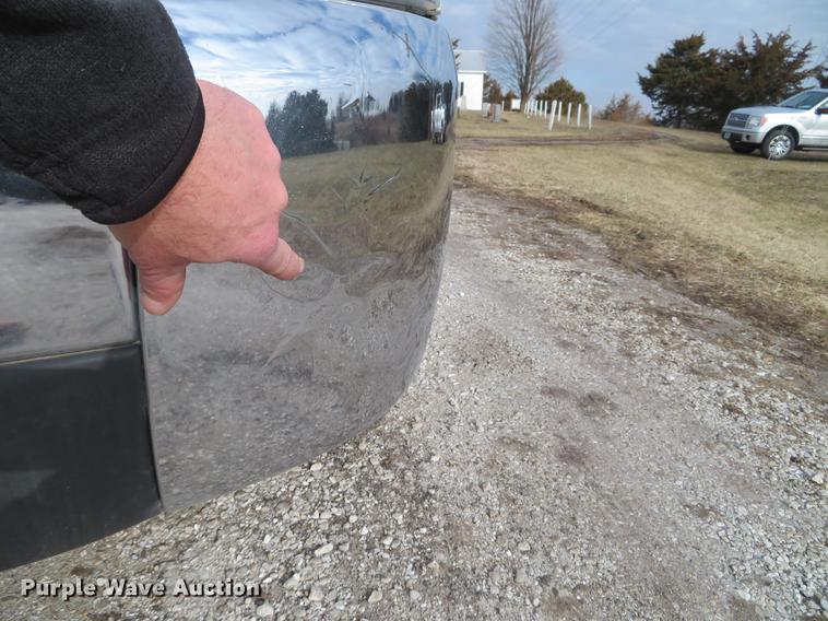 image for item DG3828 2010 Chevrolet Silverado 2500HD Crew Cab pickup truck