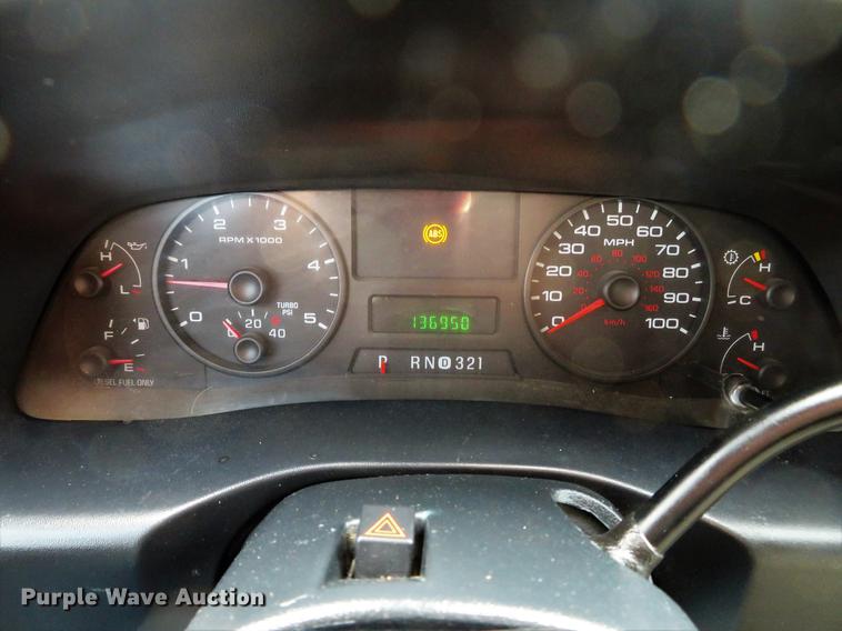 image for item DG3830 2006 Ford F250 Super Duty XLT Crew Cab pickup truck