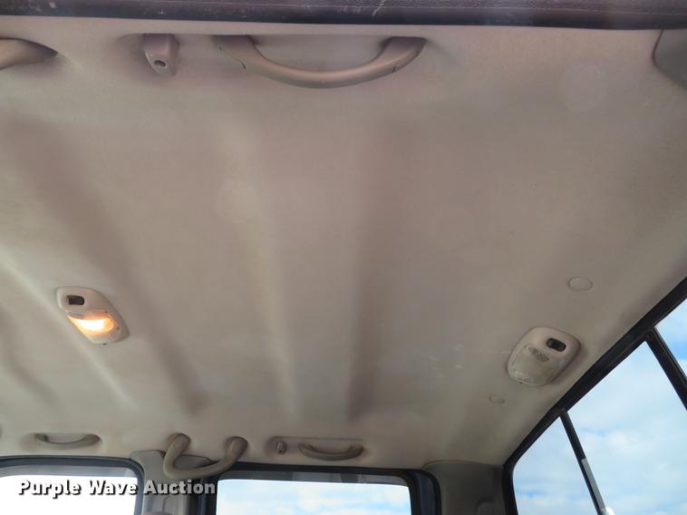 image for item DG3830 2006 Ford F250 Super Duty XLT Crew Cab pickup truck