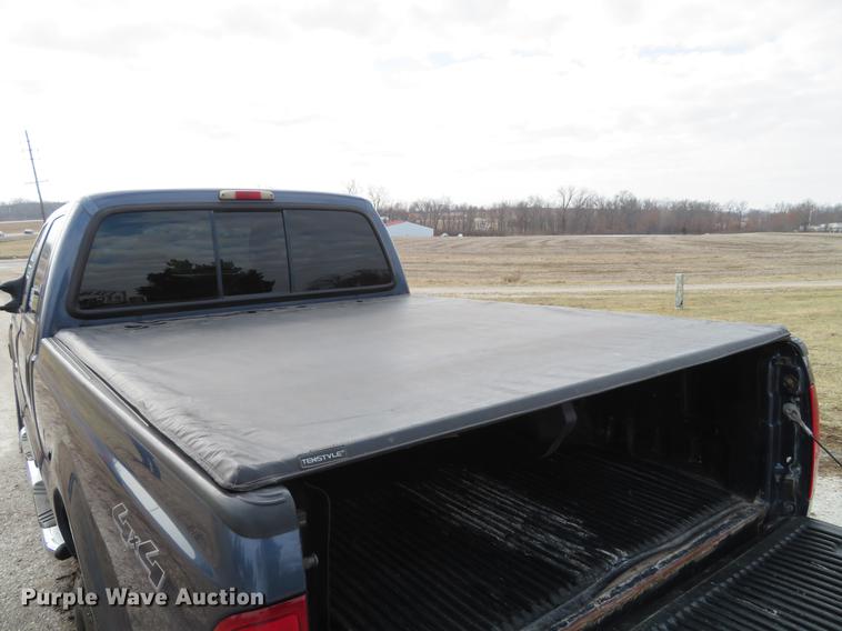 image for item DG3830 2006 Ford F250 Super Duty XLT Crew Cab pickup truck