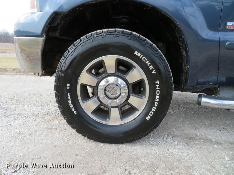 image for item DG3830 2006 Ford F250 Super Duty XLT Crew Cab pickup truck