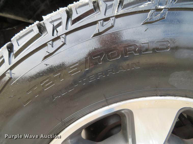 image for item DG3830 2006 Ford F250 Super Duty XLT Crew Cab pickup truck