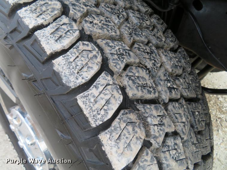 image for item DG3830 2006 Ford F250 Super Duty XLT Crew Cab pickup truck