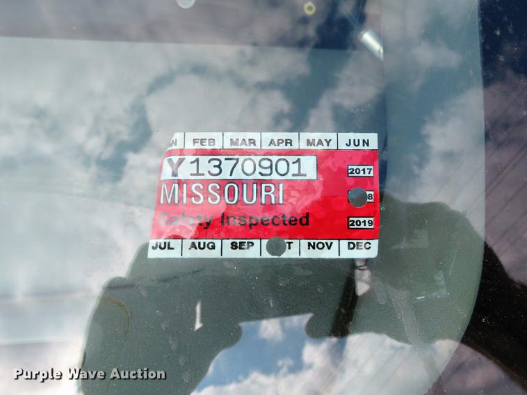 image for item DG3830 2006 Ford F250 Super Duty XLT Crew Cab pickup truck