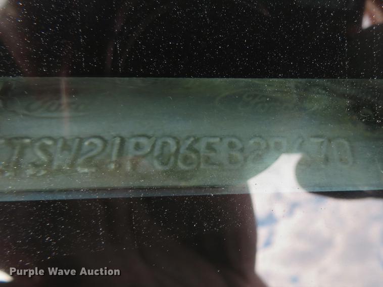 image for item DG3830 2006 Ford F250 Super Duty XLT Crew Cab pickup truck