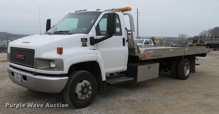 image for item DG3836 2007 GMC C5500 rollback truck