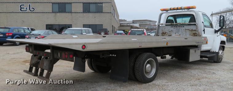 image for item DG3836 2007 GMC C5500 rollback truck