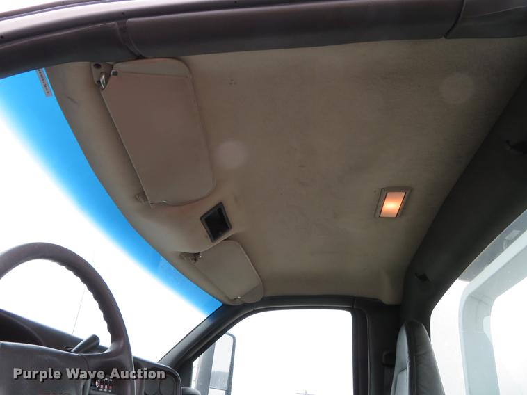 image for item DG3836 2007 GMC C5500 rollback truck