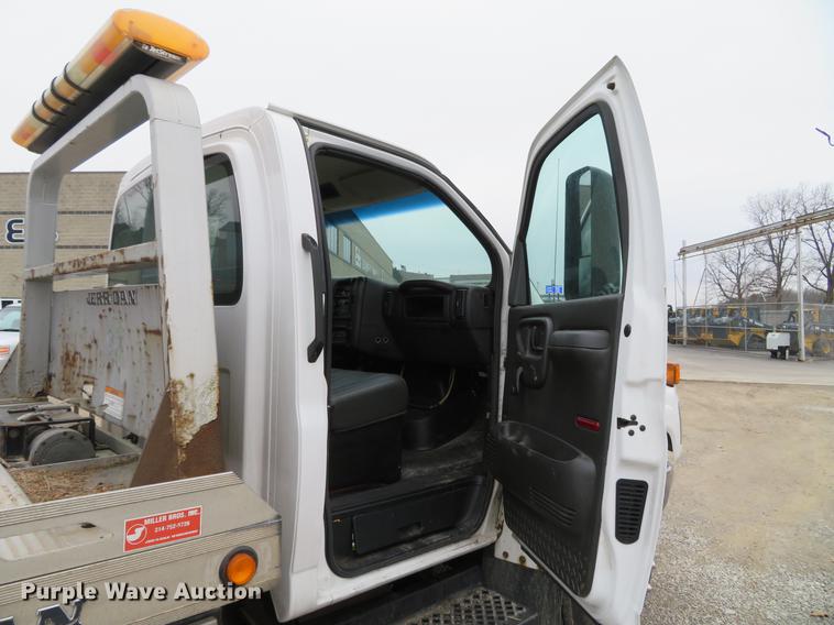 image for item DG3836 2007 GMC C5500 rollback truck