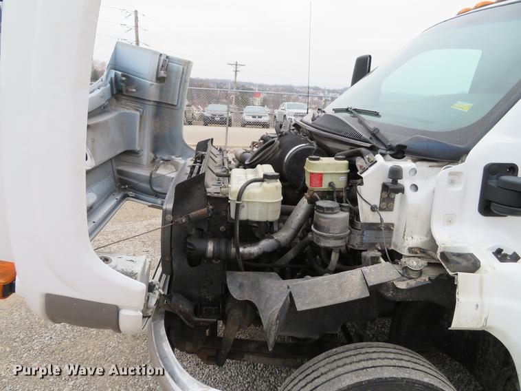 image for item DG3836 2007 GMC C5500 rollback truck