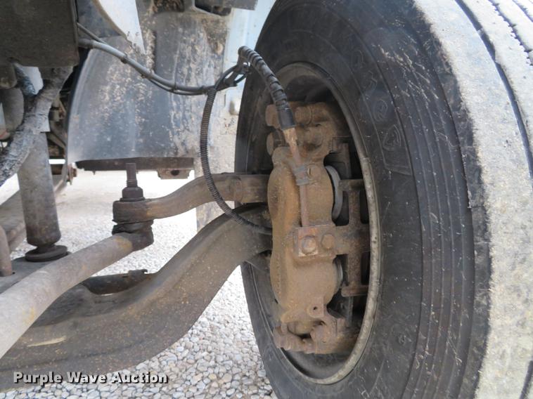 image for item DG3836 2007 GMC C5500 rollback truck